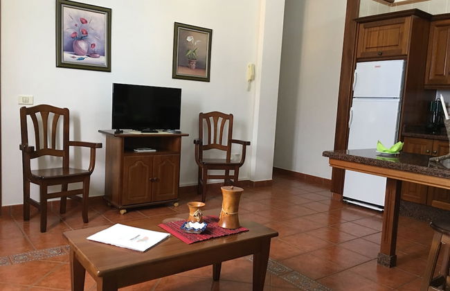 Apartamentos Los Verodes - Photo 50