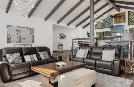 Paso Vista Bella by AvantStay Luxe Group Escape w Wine Country Views - Photo 7