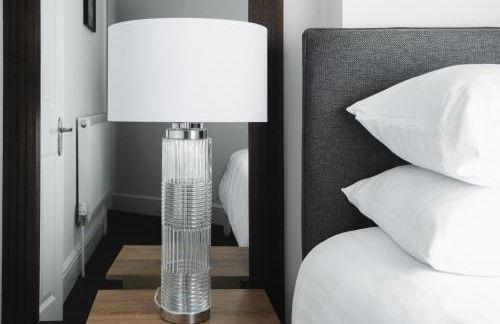 Superb location, character filled apartments by MyCityHaven - Foto 12