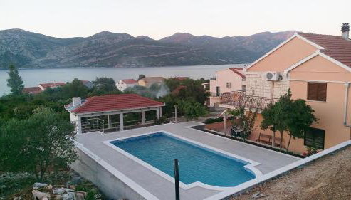Seaside apartments with a swimming pool Kneza - Korcula - 9269 - Foto 2