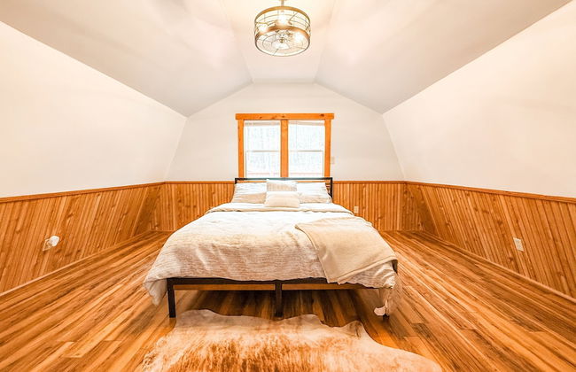 Andy Woods Lodge - 4 Bedrooms, 1.5 Baths, Sleeps 8 4 Home by RedAwning - Foto 7