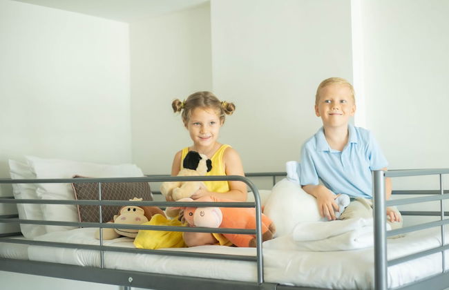 First Choice Suites - Photo 9