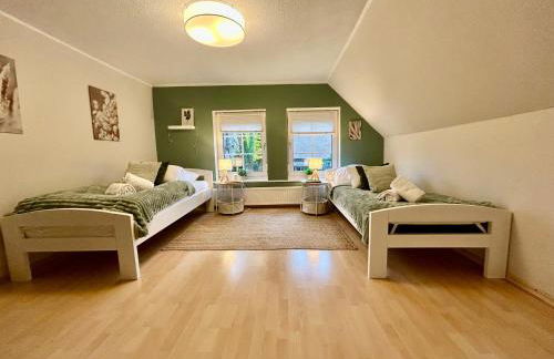 7 Schlafplätze Parkplatz, 5 Schlafräume, WLAN - Foto 5