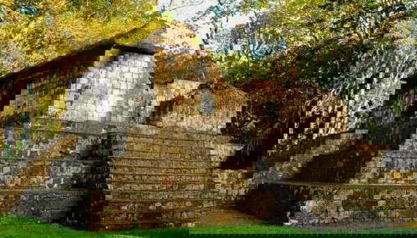 Learn about the Mayan building techniques