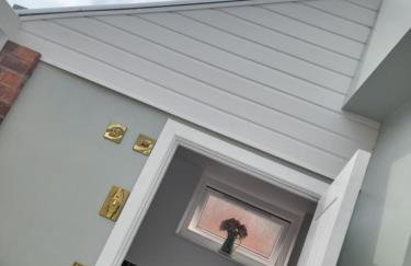 Cosy and Private with 55"TV and Dedicated Toilet Shower Space - Foto 46