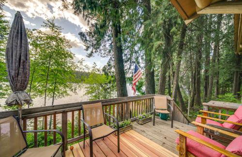 Waterfront Newport Vacation Rental on Sacheen Lake - Foto 2