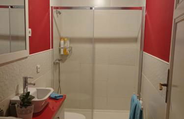 Rua Nova Apartment 28, 3 Dormitorios, WIFI, PS4 y Netflix, a 200m Catedral - Foto 48