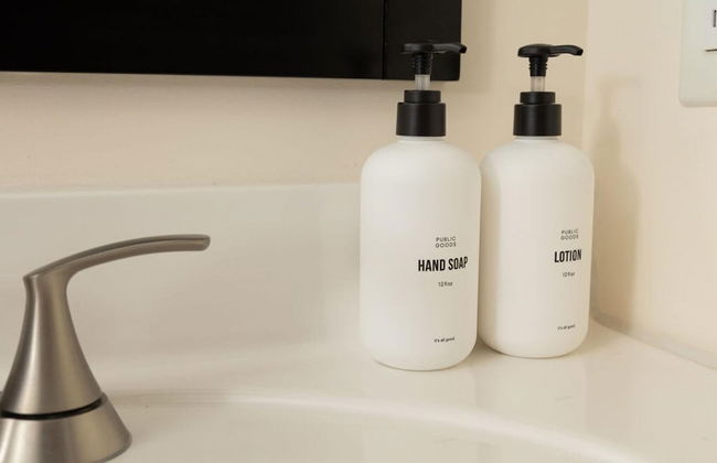 Luxury Multi-unit Historic Building Near Downtown - Photo 33