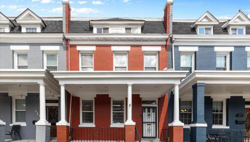 Family & Group Trips to DC - 4-BR Close to METRO - Foto 1