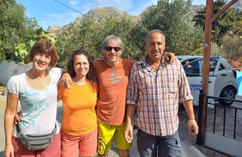 Giannis Gerakios apartments by climbing house - Photo 64