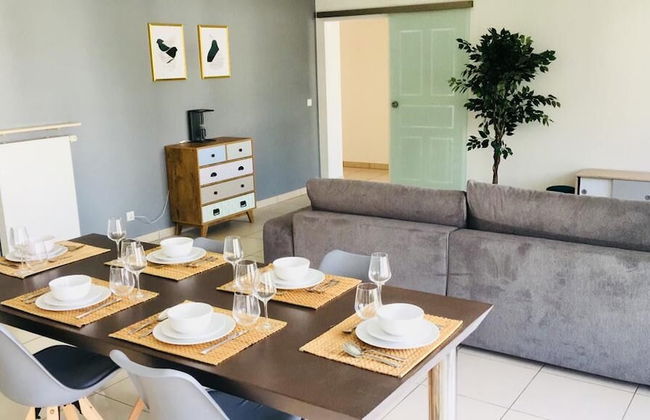 Large Art Deco Flat 100m2 in City Center - Parking - Photo 9