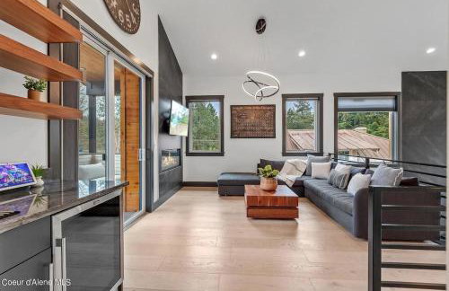 Luxury Home mins from Downtown CDA - Foto 33