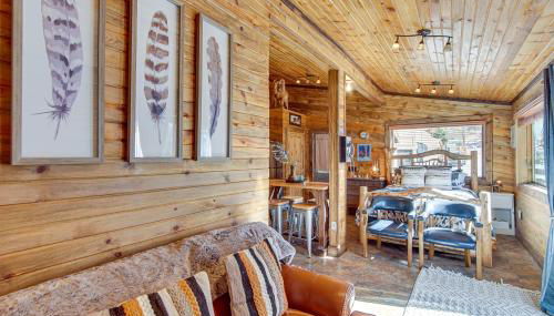 Walk to Main Street! Mtn-View Getaway in Pioche - Foto 2