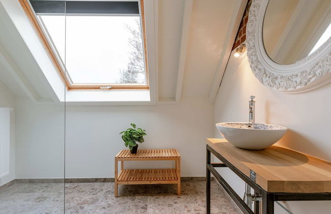 Vacation Home for 6 Person and Beautiful Garden - Foto 49