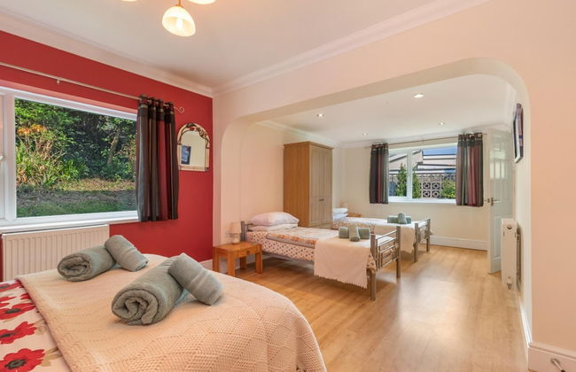 Sunningdale - Beach Side Cottage, Sea Views, Parking - Photo 75