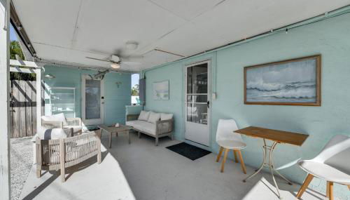 Steps to Dtwn and Bay! Snowbird Escape in Englewood - Foto 4