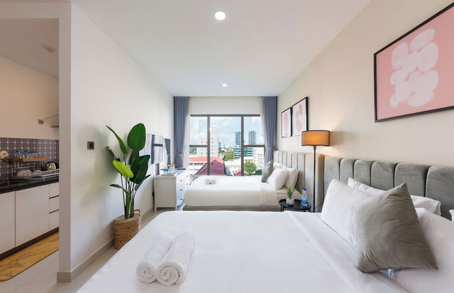 S Lux Apartment - Photo 35