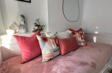 2025 Award Winner Liverpool Peach House - 4 Bedrooms - Foto 7