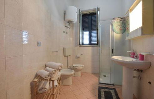 Nice Apartment In Acquedolci With Wifi - Foto 11