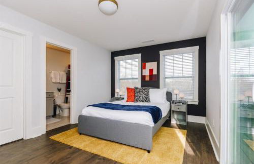 Birdsong Bungalow - Hot Tub, Game Room, Fire Pit - Foto 11