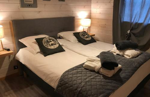 Chalet avec Jacuzzi et Piscine, déco soignée esprit cocooning - Foto 18