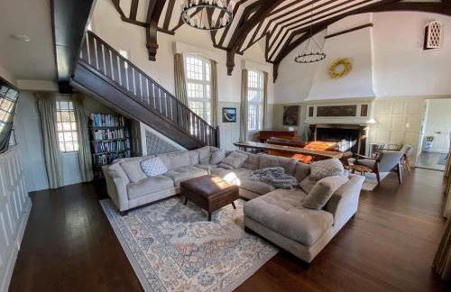 WOW New Spectacular Franconia Home - history - views - fire pit - hot tub - pool - grandeur - MUST SEE - Foto 22