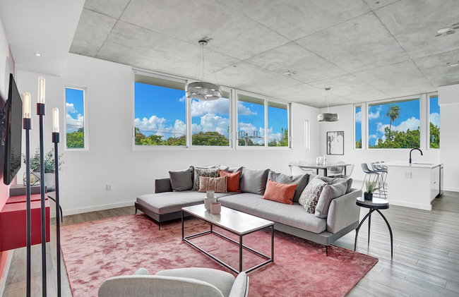 Design District Suites - Photo 80