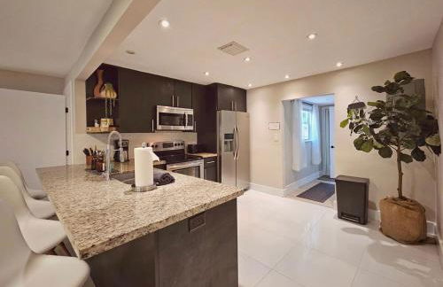 Casa Eden - Half mile to Lauderdale Marine Center - 4 bedrooms - 2 bathrooms - Foto 29