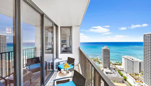 36Fl with Ocean View, Mins to Waikiki Beach, Parking - Foto 2