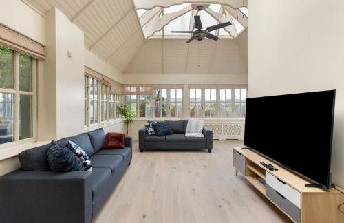 Relaxing Coastal Getaway Perfect for Families - Foto 6