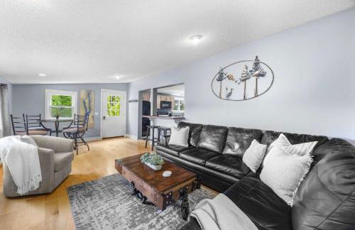 Keuka Wine Trail Vineyard View Farmhouse - Fire Pit & Game Room - Foto 45