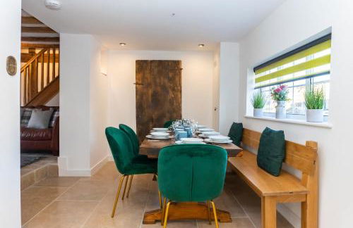 Gloucester-Beautiful 4 Bedroom Cottage-Sleeps 8-Free Parking-Fast Wi-Fi-Work or Leisure - Foto 64