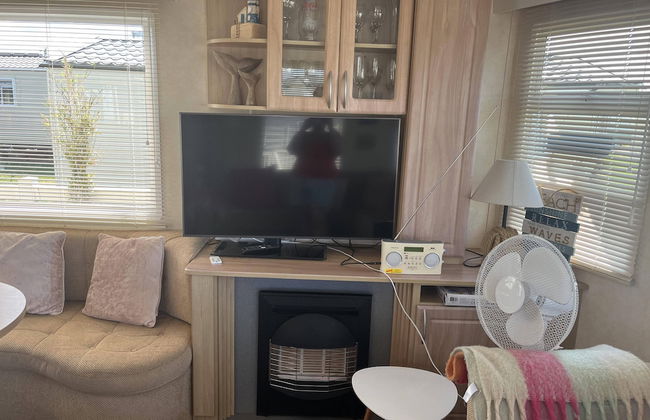 Pets Stay Free 2 Bedroom Caravan at Heacham Beach - Foto 16