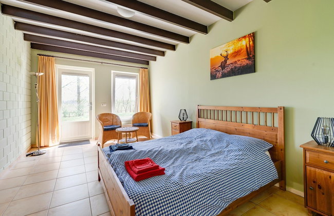 Holiday Home with Meadow View near Forests - Photo 5