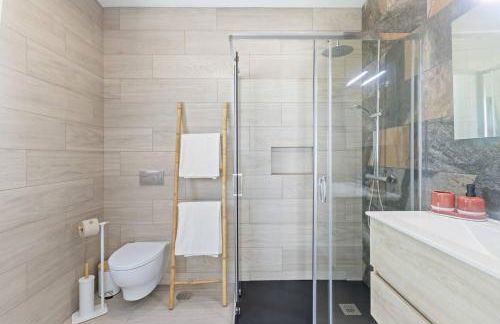 Modern Villa with Private Pool Near Baleal Beach - Photo 11