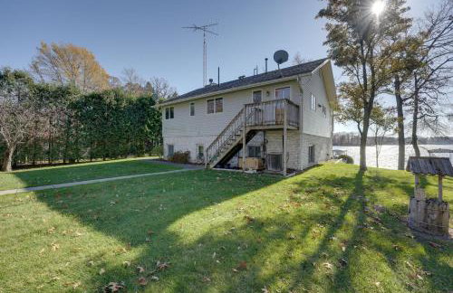 Lakeside Michigan Retreat with Boat Dock and Fireplace - Foto 39
