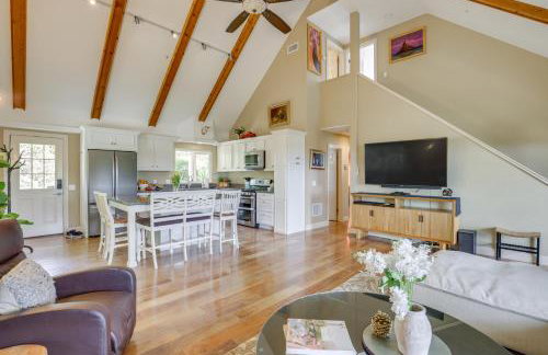 Hot Tub and Balcony Rainbow Retreat Near Wineries! - Foto 5