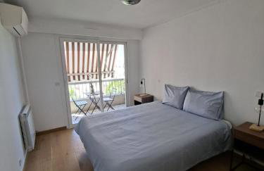Elegant and comfortable 3 room, beach & transport within walking distance - Photo 18