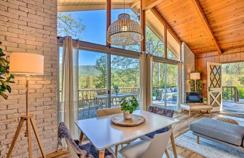 Lovely Oakhurst Cabin with Deck and Mtn Views! - Foto 1