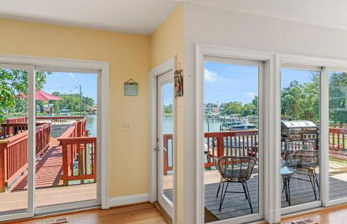 Waterfront Getaway - Dock UR Boat & Walk to Beach - Foto 72