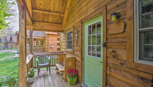 Resort Cabin with Fire Pit Golf, Hike and Play! - Foto 4