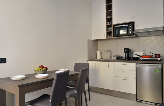 Amara Luxury Suites With Private Hot Tub - Foto 37