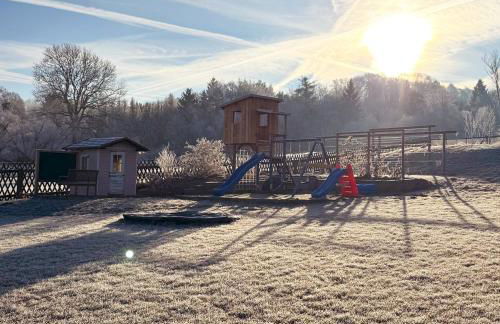 FeWo Zur Wasserburg mit Seeblick, großem Garten & Spielplatz an der Talsperre Pirk - Foto 37