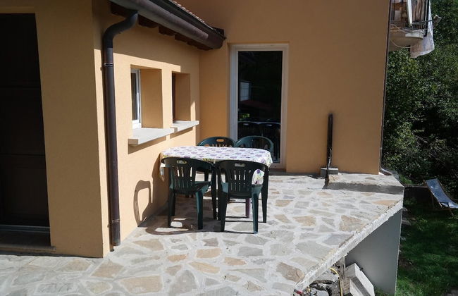 2-bed Borgo val di Taro Apt w/ Private Terrace - Foto 13