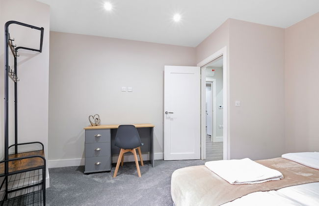 Crown Place 2 & 3 Bedroom Luxury Apts - Foto 38