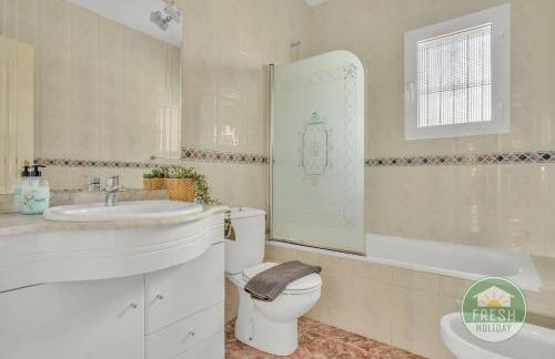 Casa del Barco Villa with Private Retreat Vibes - Foto 14