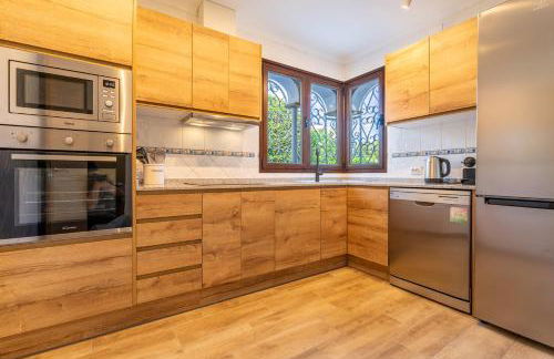 Blau Mar, 5 bedroom beach villa with private pool Miami Playa Costa Dorada 100m from the beach - Foto 5