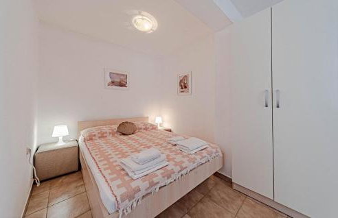 2 Bedroom Gorgeous Home In Hodilje - Photo 26