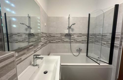 Summer Green Apartment - Foto 13