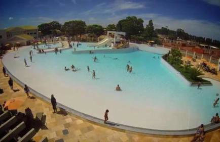 Lacqua diroma - Ótimas Suítes - Park aquático 24h - PISCINA DE ONDAS - Foto 2